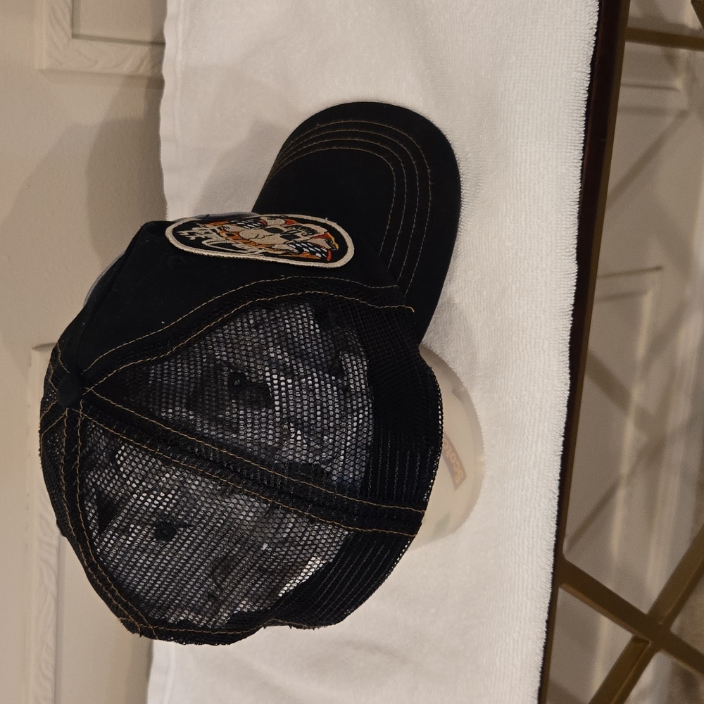 Vintage Von Dutch Black Cap with Skull and Logo Patches - Picture 7 of 11
